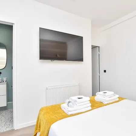Apartment Cosy Bedroom - Tour Eiffel Champs De Mars Paris